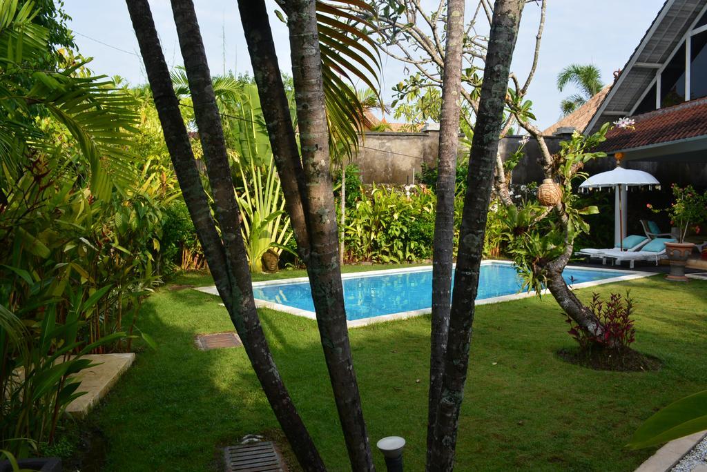 Villa Raquel Seminyak Exteriör bild